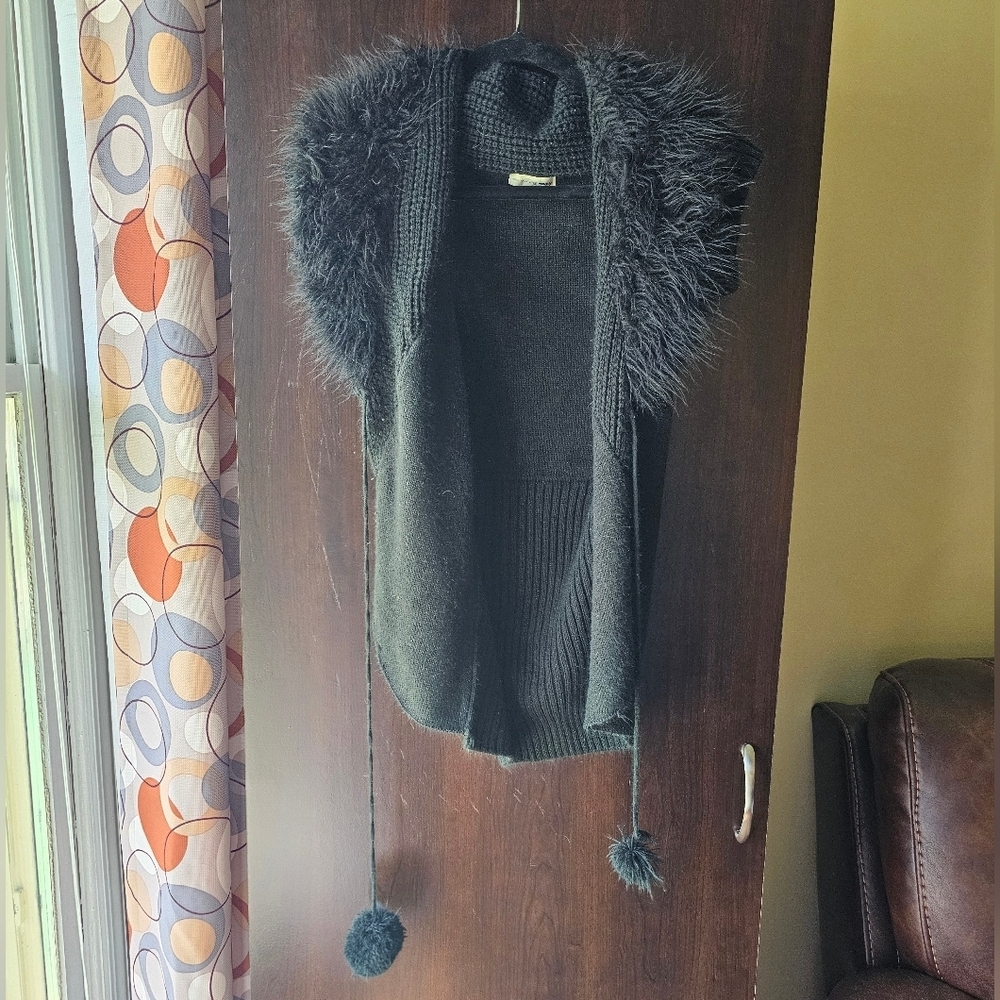 Black Sweater Vest with Faux Fur